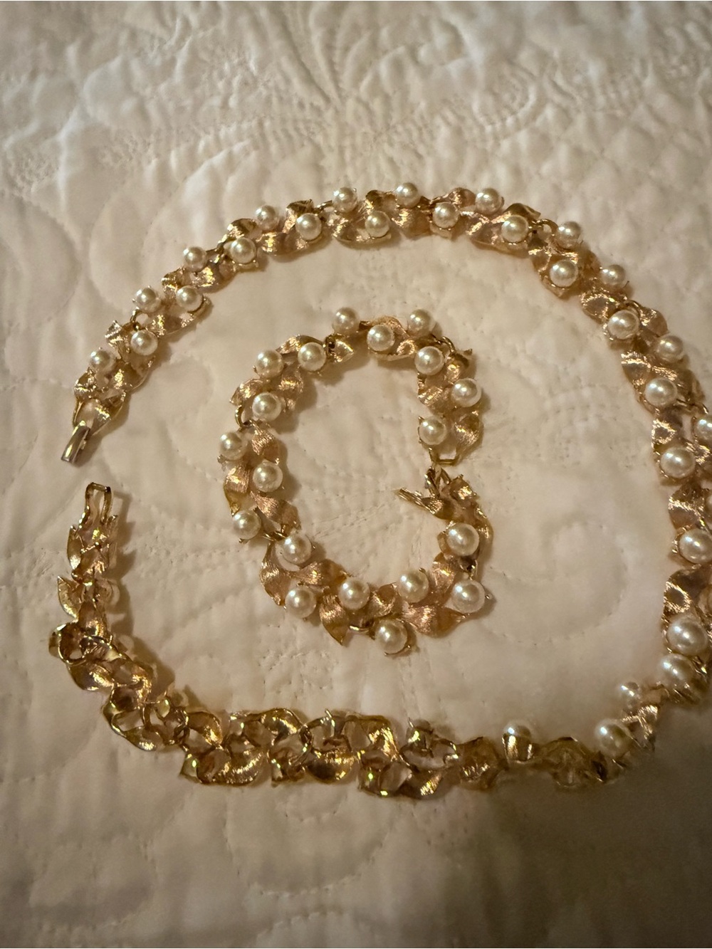 NAPIER  Pearl Accent Necklace and Bracelet Set VINTAGE